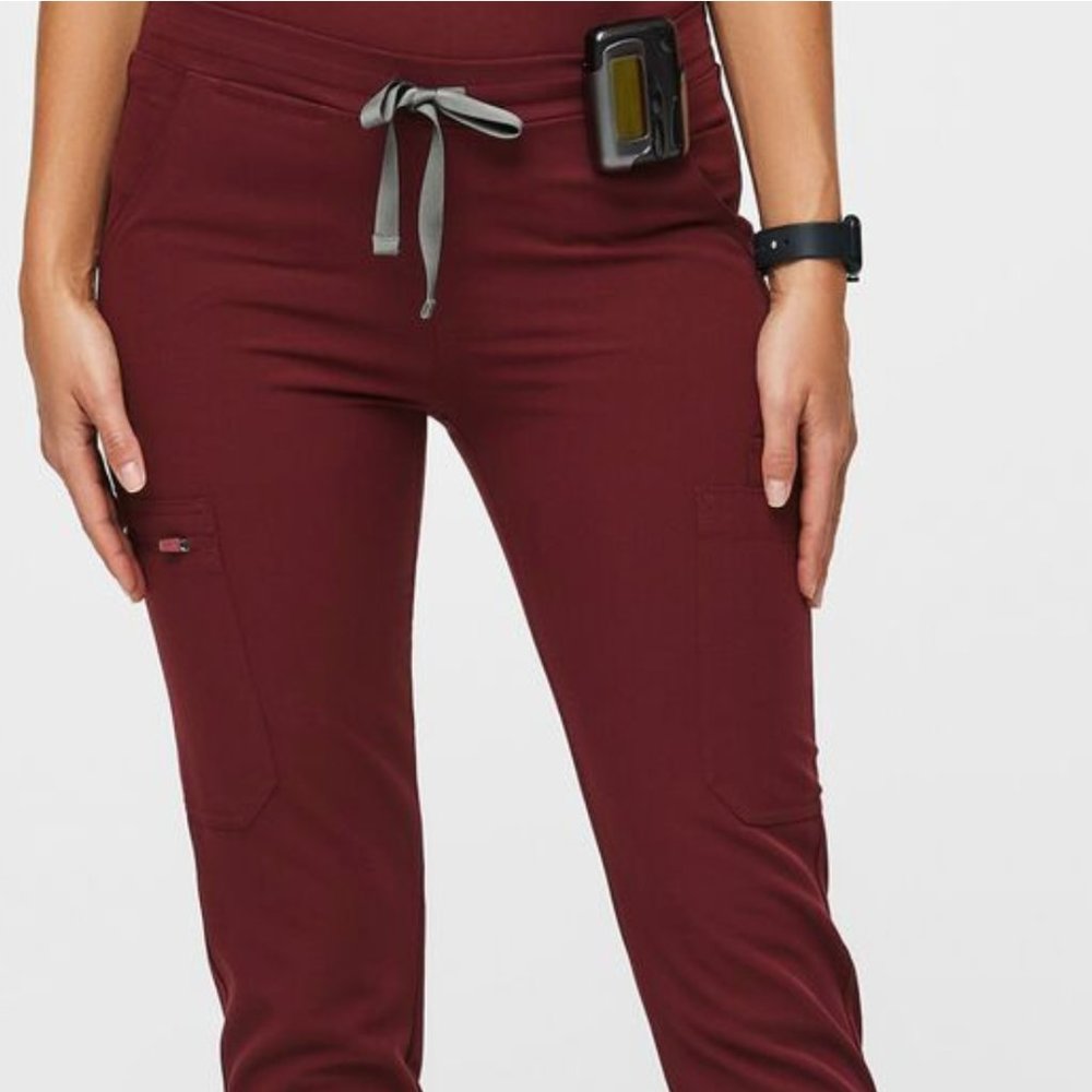 FIGS Scrub Pants